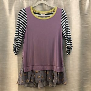 Adorable MJC top! Fun colors!
